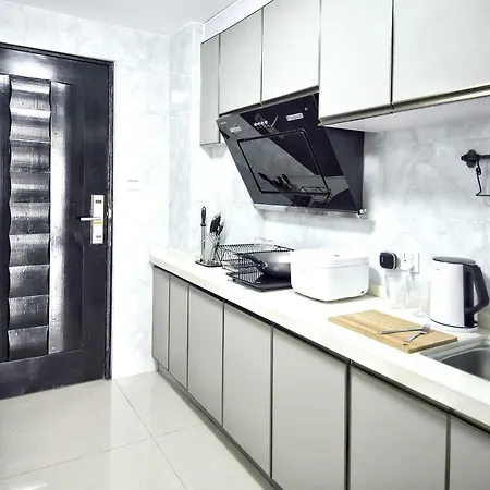 Love Travel Family House